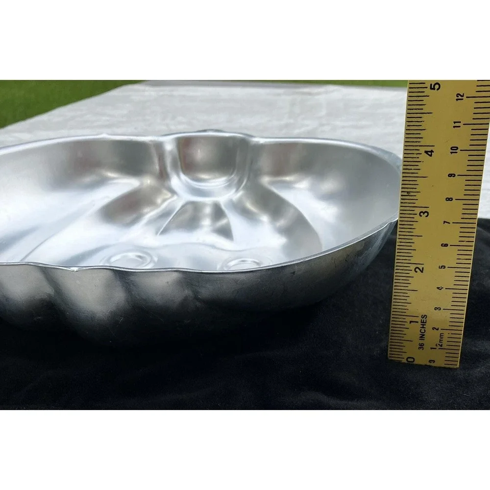Vintage Wilton 1987 Pumpkin Jack-O-Lantern Aluminum Cake Pan 502-9414 Halloween